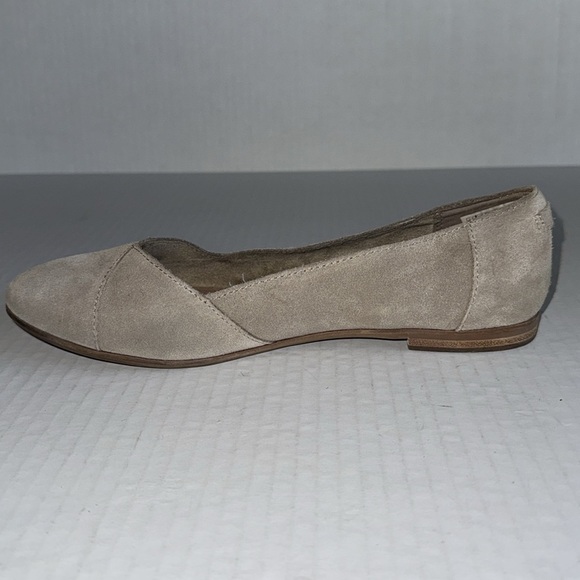 Toms Julie Light Taupe Almond Toe Suede Flats - Picture 5 of 11